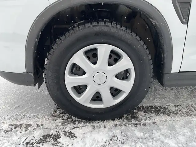 2024 Mitsubishi RVR ES - Photo 21