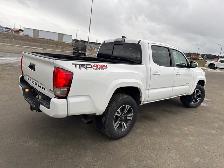 2017 Toyota Tacoma TRD Sport SUNROOF / HEATED SEATS / REAR CAMER - Photo 5