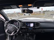 2017 Toyota Tacoma TRD Sport SUNROOF / HEATED SEATS / REAR CAMER - Photo 9