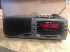 CLOCK RADIO
