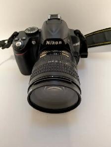 NIKON D5200 24.2MP DSLR CAMERA, 18-70 LENS, 64GB, BAG