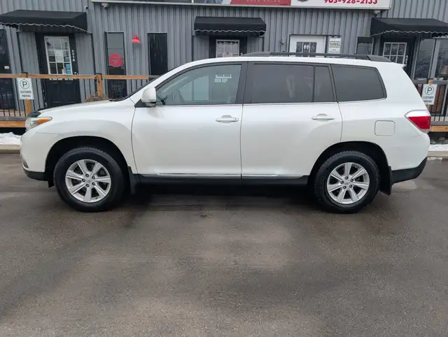 2012 Toyota Highlander - Photo 4