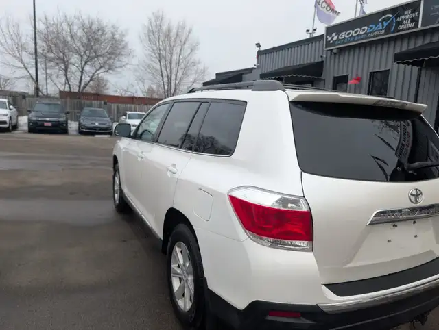 2012 Toyota Highlander - Photo 5