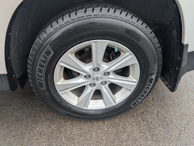 2012 Toyota Highlander - Photo 9