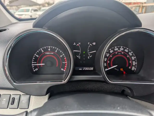 2012 Toyota Highlander - Photo 15