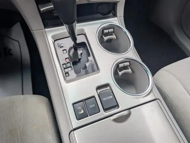 2012 Toyota Highlander - Photo 18