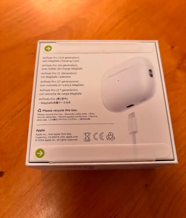 Apple AirPods Pro 2nd Generation | BRAND NEW - Photo 2