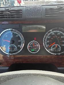 2017 Freightliner Cascadia - Photo 7