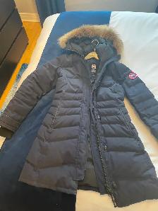 Manteau Canada goose modèle lorette bleu marine grandeur médium - Photo 2