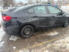 2018 Chevy Cruze - Photo 2
