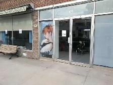 Salon de coiffure …Chaise à louer… - Photo 2