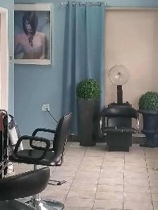 Salon de coiffure …Chaise à louer… - Photo 6