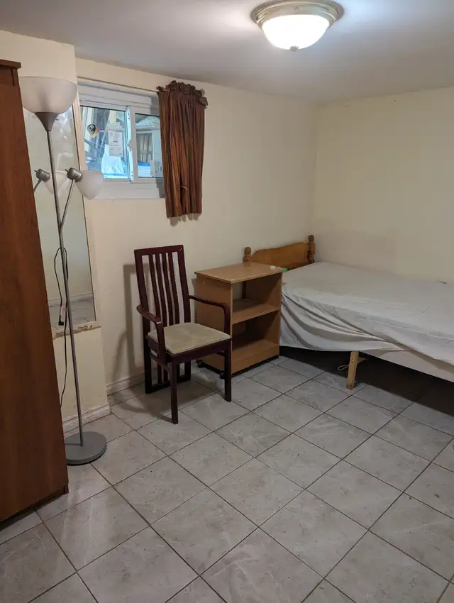 4 Bedroom Basement for Rent Near McMaster - Photo 6