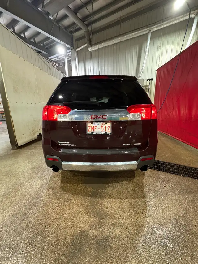 2011 GMC Terrain SLT - Photo 2