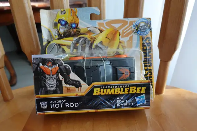 3 Transformers: DJ Bumblebee Singing & Dancing, Autobot Hot Rod - Photo 3