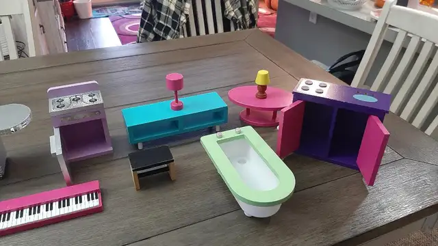 1/6 SCALE WOODEN DOLL FURNITURE! UNIQUE DEAL! - Photo 2