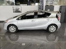 2015 Toyota Prius c - Photo 4