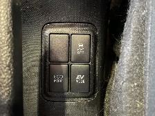 2015 Toyota Prius c - Photo 19