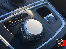 2016 Chrysler 200 LX - Photo 11