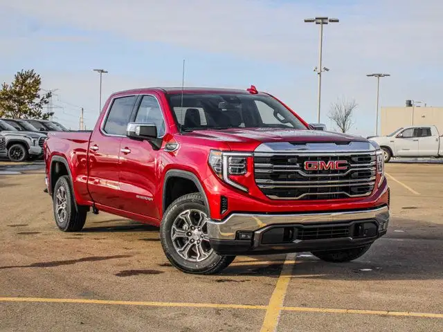 2026 GMC Sierra 1500 SLT - Photo 2