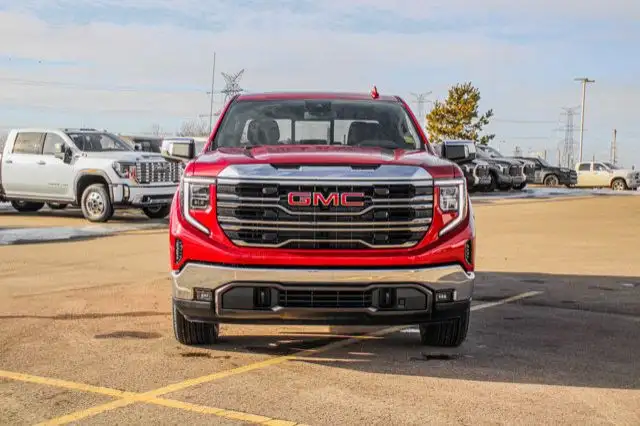 2026 GMC Sierra 1500 SLT - Photo 3