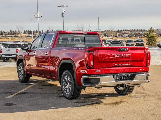 2026 GMC Sierra 1500 SLT - Photo 6