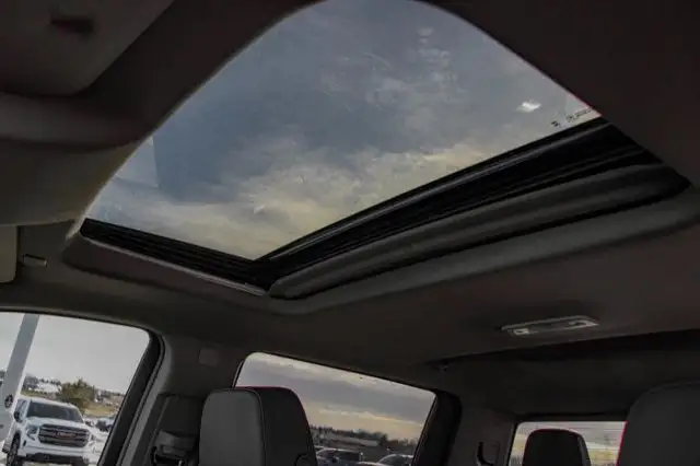 2026 GMC Sierra 1500 SLT - Photo 31