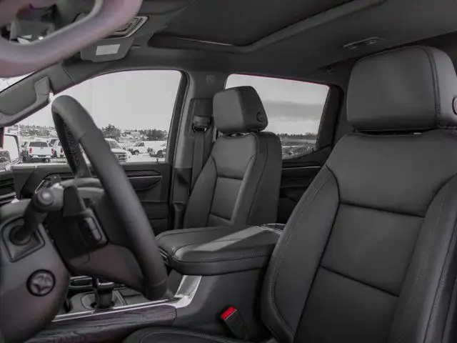 2026 GMC Sierra 1500 SLT - Photo 32