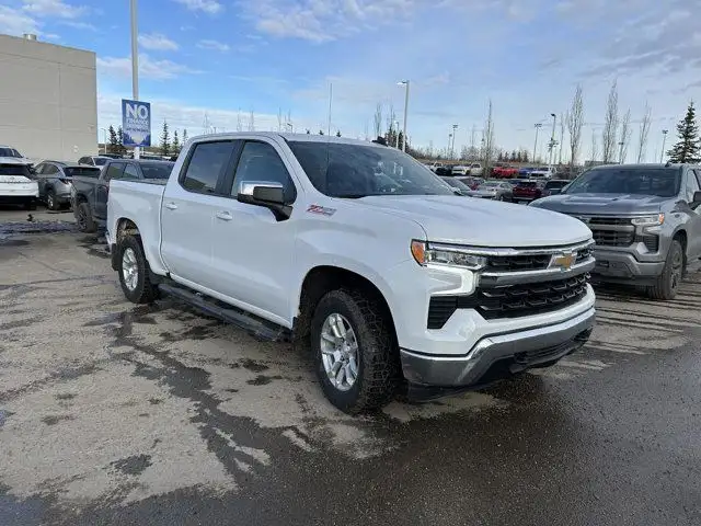 2024 Chevrolet Silverado 1500 LT 5.3L - Photo 2