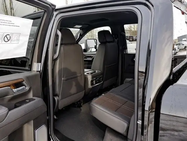 2026 Chevrolet Silverado 3500HD High Country - Photo 30