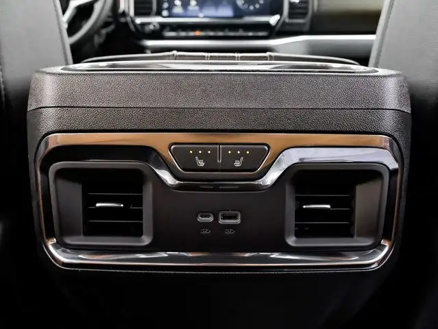 2026 Chevrolet Silverado 3500HD High Country - Photo 31