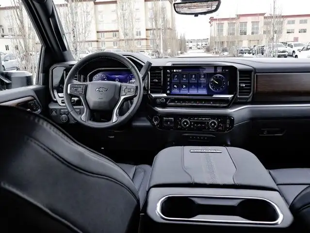 2026 Chevrolet Silverado 3500HD High Country - Photo 32