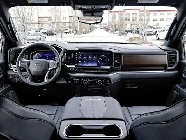 2026 Chevrolet Silverado 3500HD High Country - Photo 33