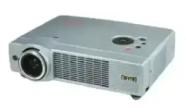 UN BON PETIT PROJECTEUR FACILE A TRANSPORTER EIKI LC-WB100