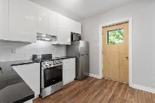 uOttawa Cozy LARGE studio, 5 min to Campus, FREE Internet, Avail
