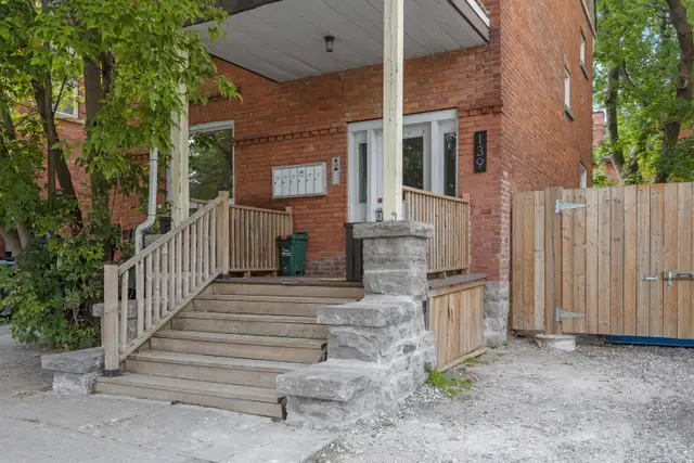 uOttawa Cozy LARGE studio, 5 min to Campus, FREE Internet, Avail - Photo 12