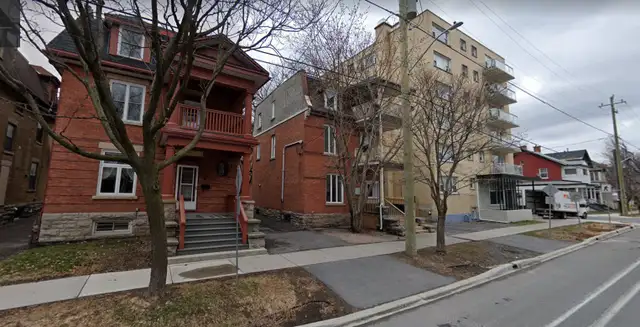 uOttawa Cozy LARGE studio, 5 min to Campus, FREE Internet, Avail - Photo 16