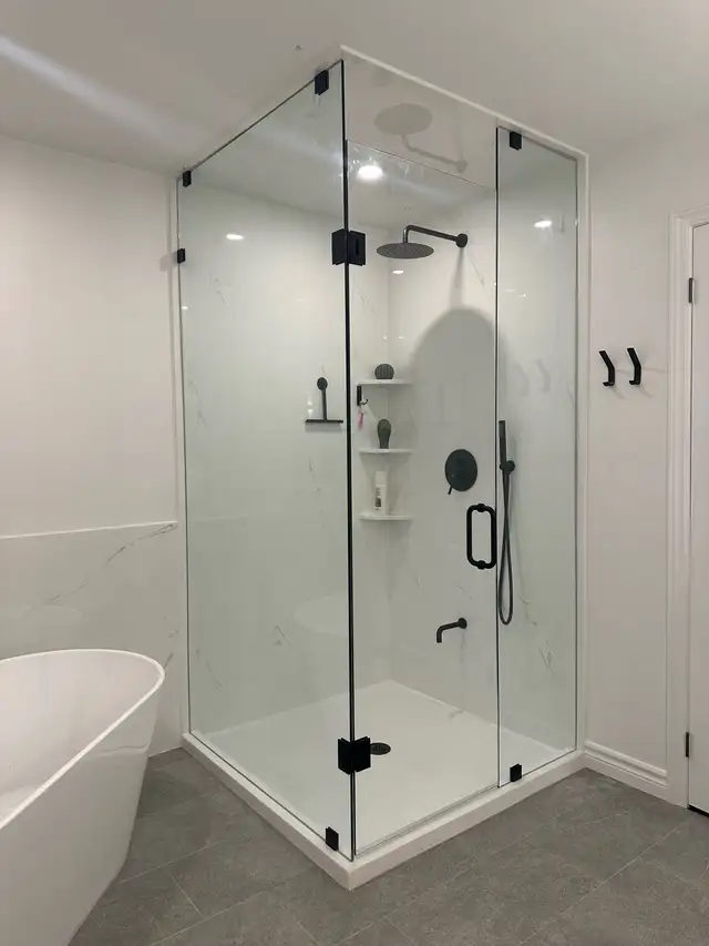 FRAMELESS SHOWER GLASS DOORS MIRRORS RAILING GLASS PARTITION ETC - Photo 4