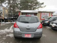 2011 Nissan Versa 1.8 SL - Photo 8