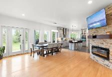 Stunning 1883sqft 6bdrm Bungalow w/ Quad-Attached Garage! - Photo 4