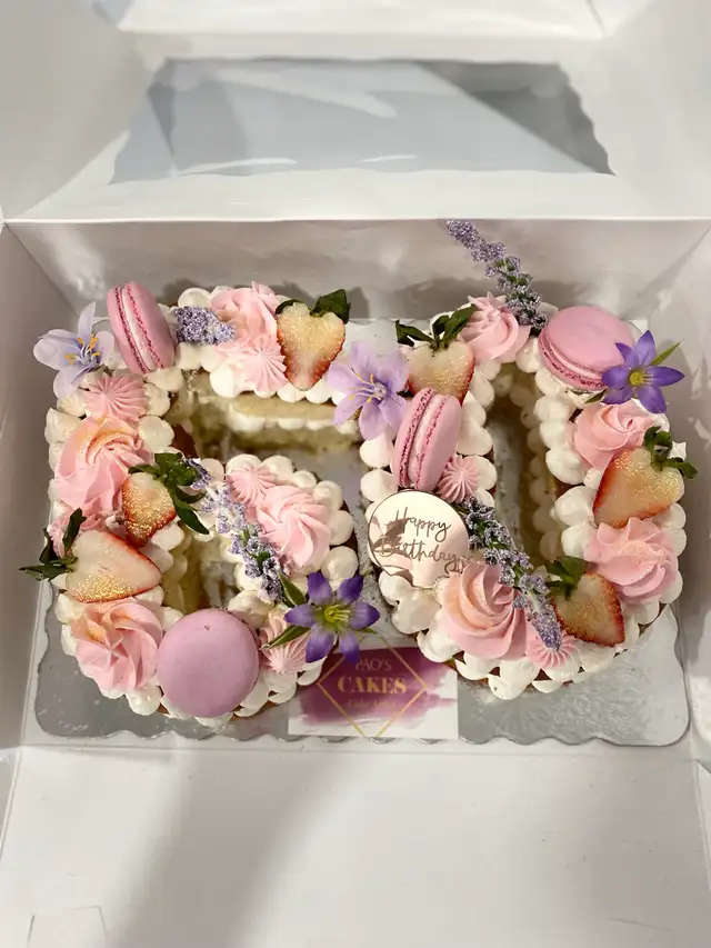 Number cakes, letter cakes