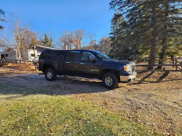 2008 GMC Sierra 2500HD Duramax 4x4 - Photo 3