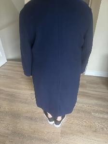 Woman's Coat - Photo 6