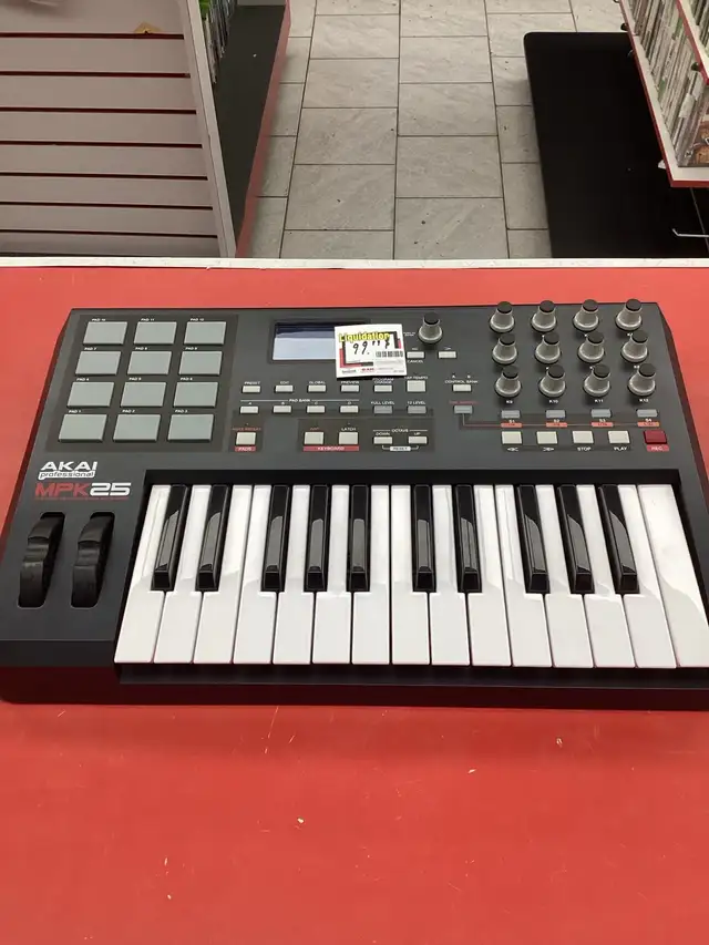 console de mixage Akai