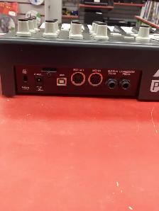 console de mixage Akai - Photo 2