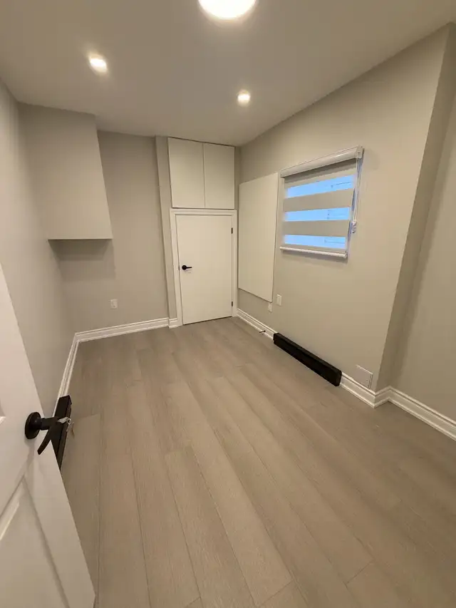 Brand new luxury basement unit (45mins downtown) - Photo 9