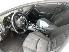 2015 Mazda Mazda3 - Photo 7