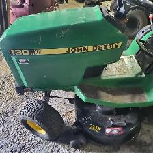 JOHN DEERE Riding Lawn Mower - Photo 3