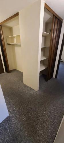 1 BEDROOM APARTMENT - PET FRIENDLY - Photo 10