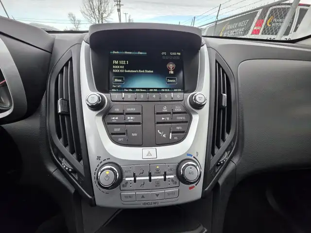 2017 Chevrolet Equinox Premier AWD - Photo 17